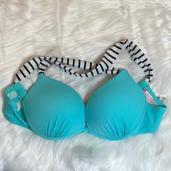 VICTORIA’S Secret Bikini Top - Picture 1 of 6